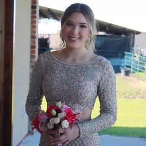 Meet your Posher, Mia